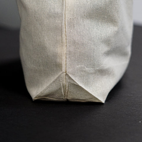 Noirtees by Noir et Noir, photo of a customized natural lightweight totebag - Detail 1